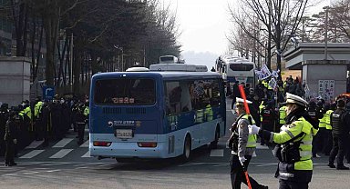Eski Güney Kore Devlet Başkanı Yoon'a 5 yıl hapis cezası