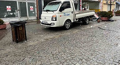 Eskişehir'de üç araçlık yere tek başına park etti