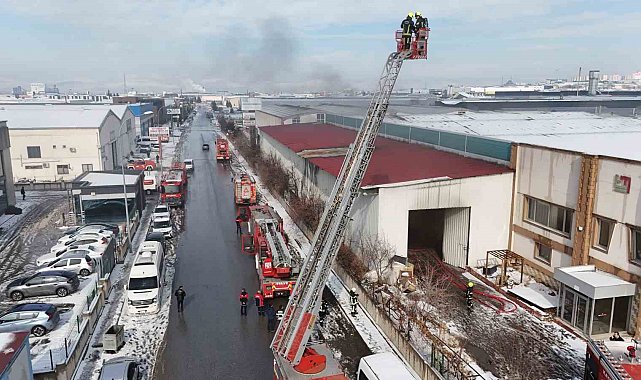 Fabrika yangını havadan görüntülendi