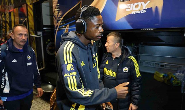 Fenerbahçe kafilesi Adana'ya geldi