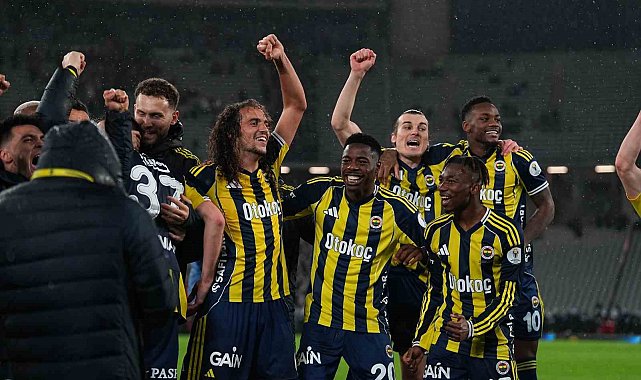 Fenerbahçe, kupayı kaldırdı