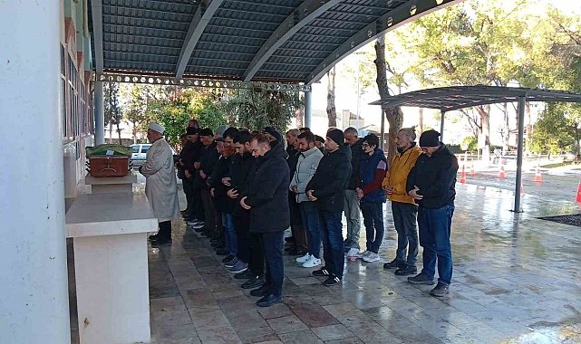 Fırtınada çatıdan düşen şehit kardeşi hayatını kaybetti