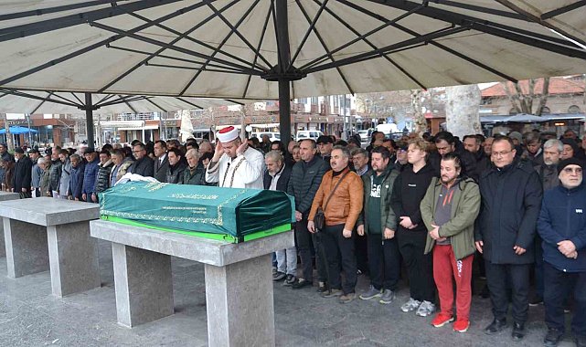 Fotoğrafın ustası Sadri Varol gözyaşları ile uğurlandı