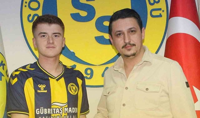 Galatasaray altyapısından yetişen genç futbolcu Söğütspor'a transfer oldu