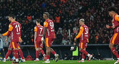 Galatasaray, Fenerbahçe'ye 4 maç sonra yenildi