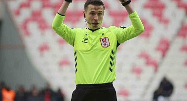 Galatasaray - Kayserispor maçını Adnan Deniz Kayatepe yönetecek