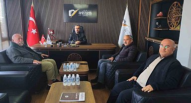 Gazeteciler günü öncesi yerel basının geleceğine dair önemli mesajlar