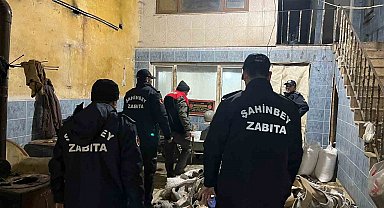 Gaziantep'te bin 300 kilo sağlıksız sakatat ele geçirildi, iş yeri kapatıldı