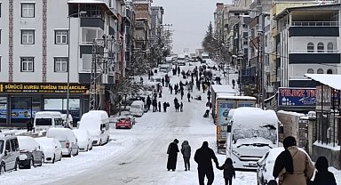 Gaziantep'te eğitime 1 gün daha ara