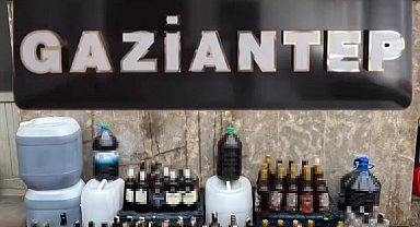 Gaziantep'te kaçak alkol operasyonu: 2 gözaltı