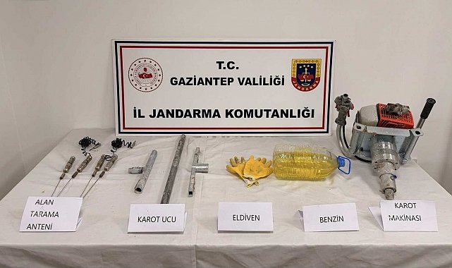 Gaziantep'te kaçak kazı yapan şahıslara jandarmadan suçüstü: 5 gözaltı