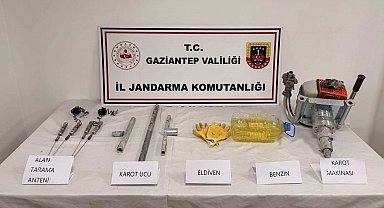 Gaziantep'te kaçak kazı yapan şahıslara jandarmadan suçüstü: 5 gözaltı