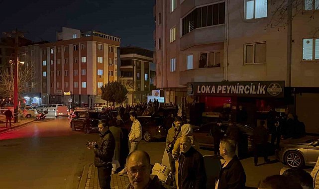 Gebze'de 5 katlı apartmanın girişinde çökme oluştu: Vatandaşlar tahliye edildi