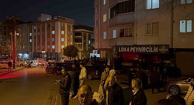 Gebze'de 5 katlı apartmanın girişinde çökme oluştu: Vatandaşlar tahliye edildi