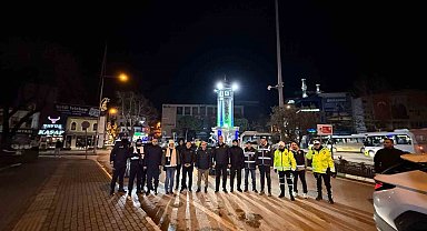 Gemlik'te protokol üyeleri yeni yıla sahada girdi