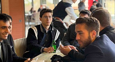 Gençlik Kafe gençlerin buluşma noktası oldu