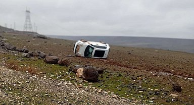 Gercüş'te araç takla attı, sürücü yara almadan kurtuldu