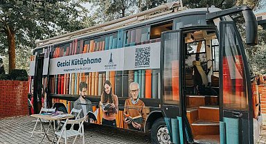 Gezici Kütüphane tatilde yollara çıkıyor