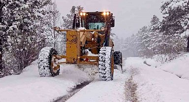 Giresun'da 152 köy yolunu ulaşıma açma çalışmaları sürüyor