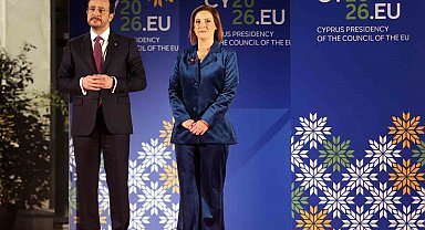 GKRY lideri Hristodulidis'in eşi Philippa Karsera sosyal medyadaki baskı nedeniyle STK'daki görevinden istifa etti