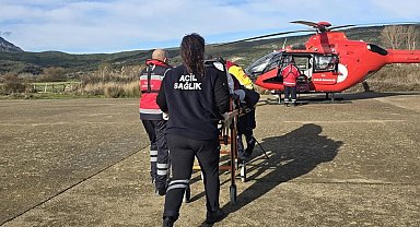 Gökçeada'da rahatsızlanan hasta helikopter ambulansla Çanakkale'ye sevk edildi