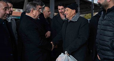 Gölbaşı Belediye Başkanı Odabaşı, semt pazarında esnaf ve vatandaşla buluştu