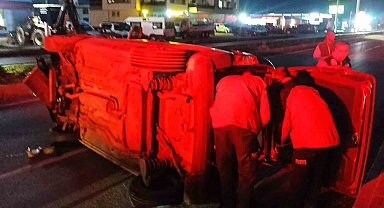Gömeç'te devrilen ticari araçtaki 1 kişi yaralandı
