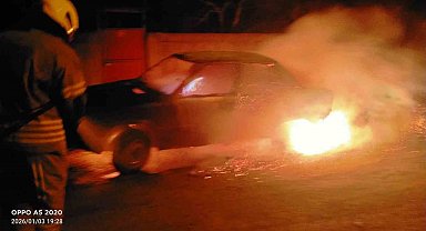 Gönen'de araç yangınına müdahale edildi