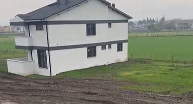 Gönen'de imar var, inşaat var yol yok, altyapı yok