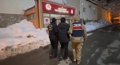 Hakkari'de 22 yıl 4 ay hapis cezası bulunan firarı yakalandı