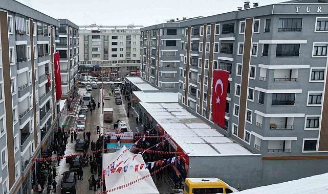 Halk Pazarı'nın 12'nci şubesi Aşkale'de açıldı