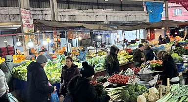 Halk pazarında fiyatlar market fiyatlarının altında kaldı