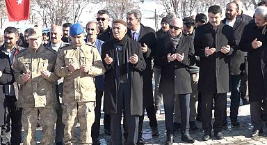 Hamzalı'nın 31 yıllık acısı: 23 şehit dualarla anıldı