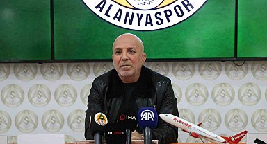 Hasan Çavuşoğlu: "Şimdiye kadar hocamızın oyuncu talebi olmadı"