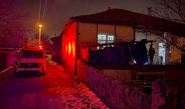 Hastanede 2 günlük bebeklerinin acı haberini aldılar