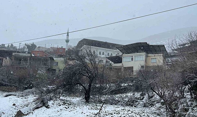 Hatay'da kar yağışı başladı
