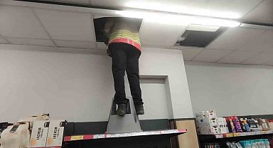 Havalandırma boşluğunda mahsur kalan kediyi itfaiye kurtardı