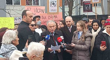 Hayvanseverlerden metroda belediye görevlilerince öldürüldüğü iddia edilen köpek için ABB'ye tepki