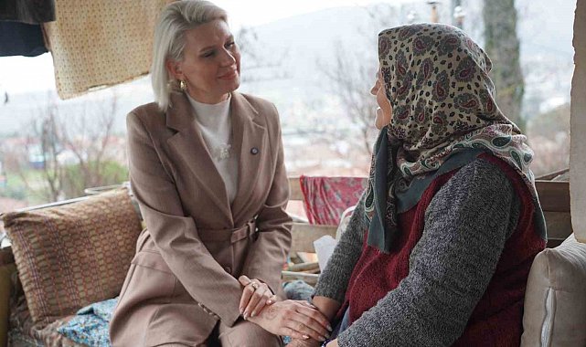 Hazırlanan sıcak yemekleri Başkan Subaşı evlere teslim etti