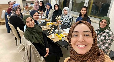 Hem konaklıyorlar hem açılan kurslarla kendilerini geliştiriyorlar