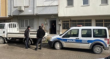 Her gün eşinin mezarına giden yaşlı adam evinde ölü bulundu