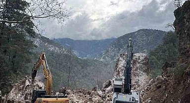 Heyelan su isale hatlarına zarar verdi