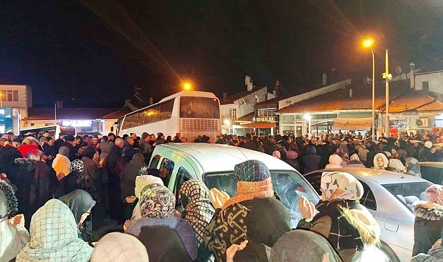 Hisarcık ve Emet'ten yeni yılın ilk umre kafilesi dualarla uğurlandı