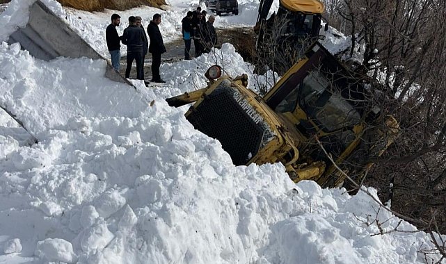 Hizan'da karla mücadele sırasında kaza