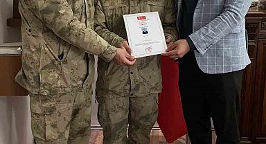 Hozat'ta Uzman Çavuş Yunus Can'a anlamlı takdir