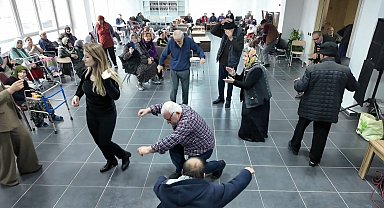 Huzurevi sakinleri için düzenlenen konserler sürüyor