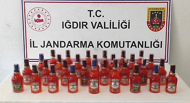 Iğdır'da 40 litre kaçak viski ele geçirildi