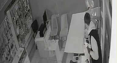 Iğdır'da telefon satış mağazasına gece hırsızlığı