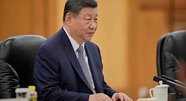 İngiltere Başbakanı Starmer, Çin Devlet Başkanı Xi ile bir araya geldi