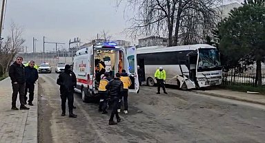 İşçi servisleri çarpıştı: 19 yaralı